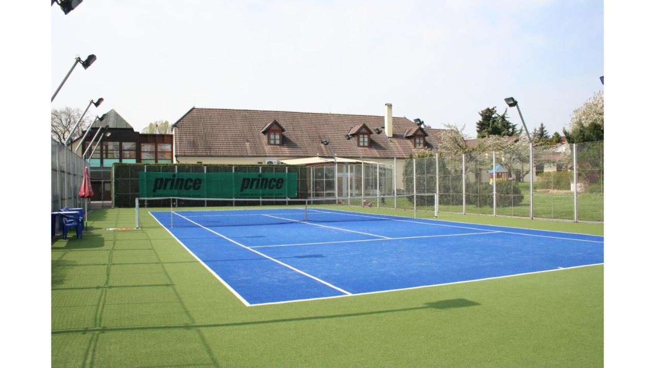 Hotel Baroko Прага Екстер'єр фото
