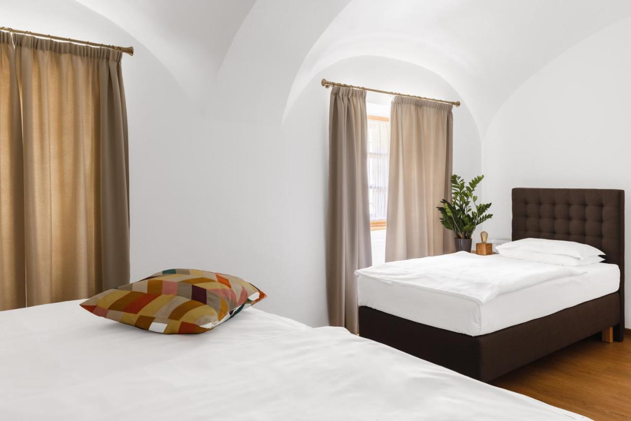 Hotel Baroko Прага Екстер'єр фото